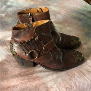 Nine West brown leather Moto boots w ankle strap